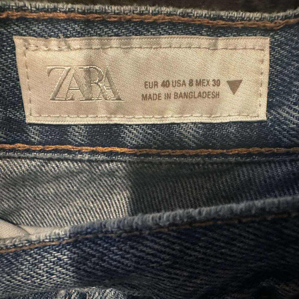 Zara High Waisted Leg Crossover Jeans - Picture 7 of 7